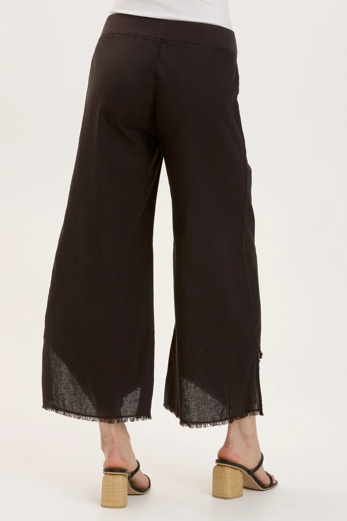 Astri Pant