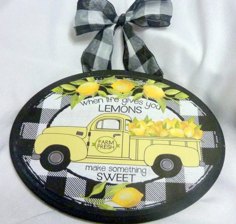 Lemon truck wood sign, wood plaques, Farmhouse decor, yellow truck with lemons