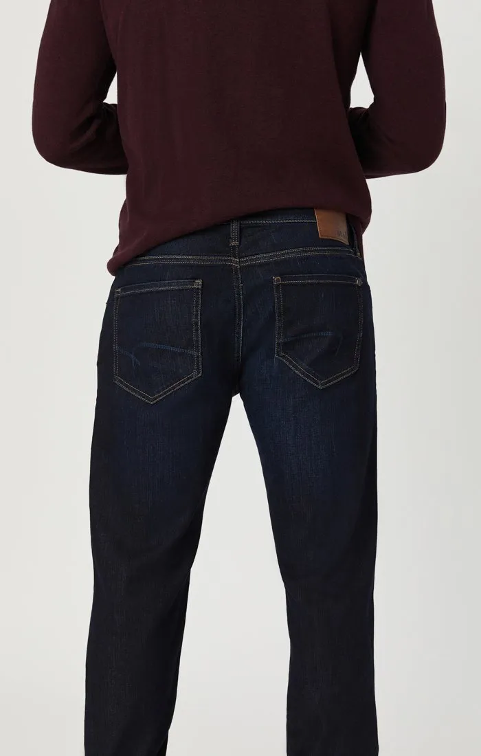 MARCUS SLIM STRAIGHT LEG IN RINSE BRUSHED WILLIAMSBURG