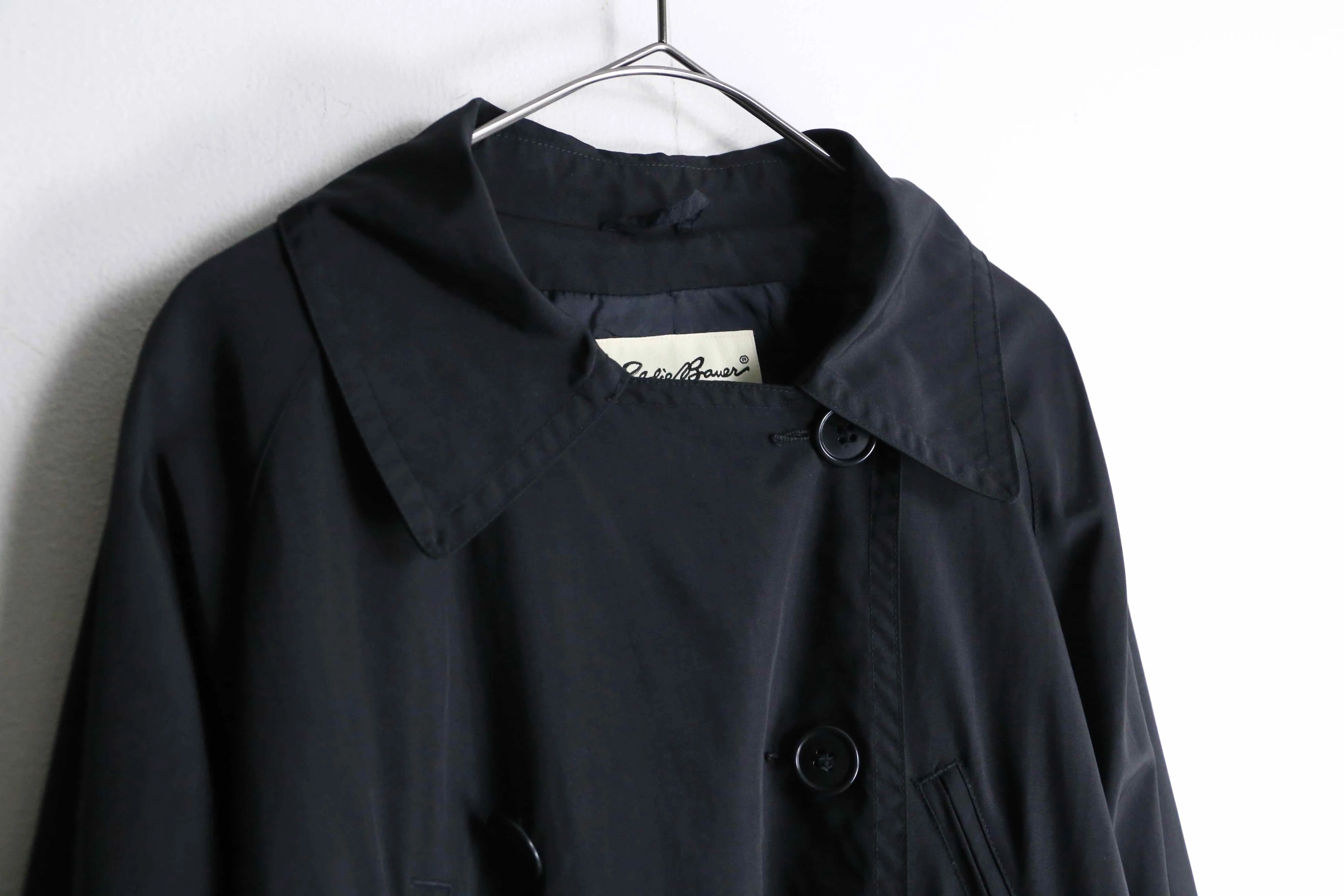 "Eddie Bauer" black color short trench coat