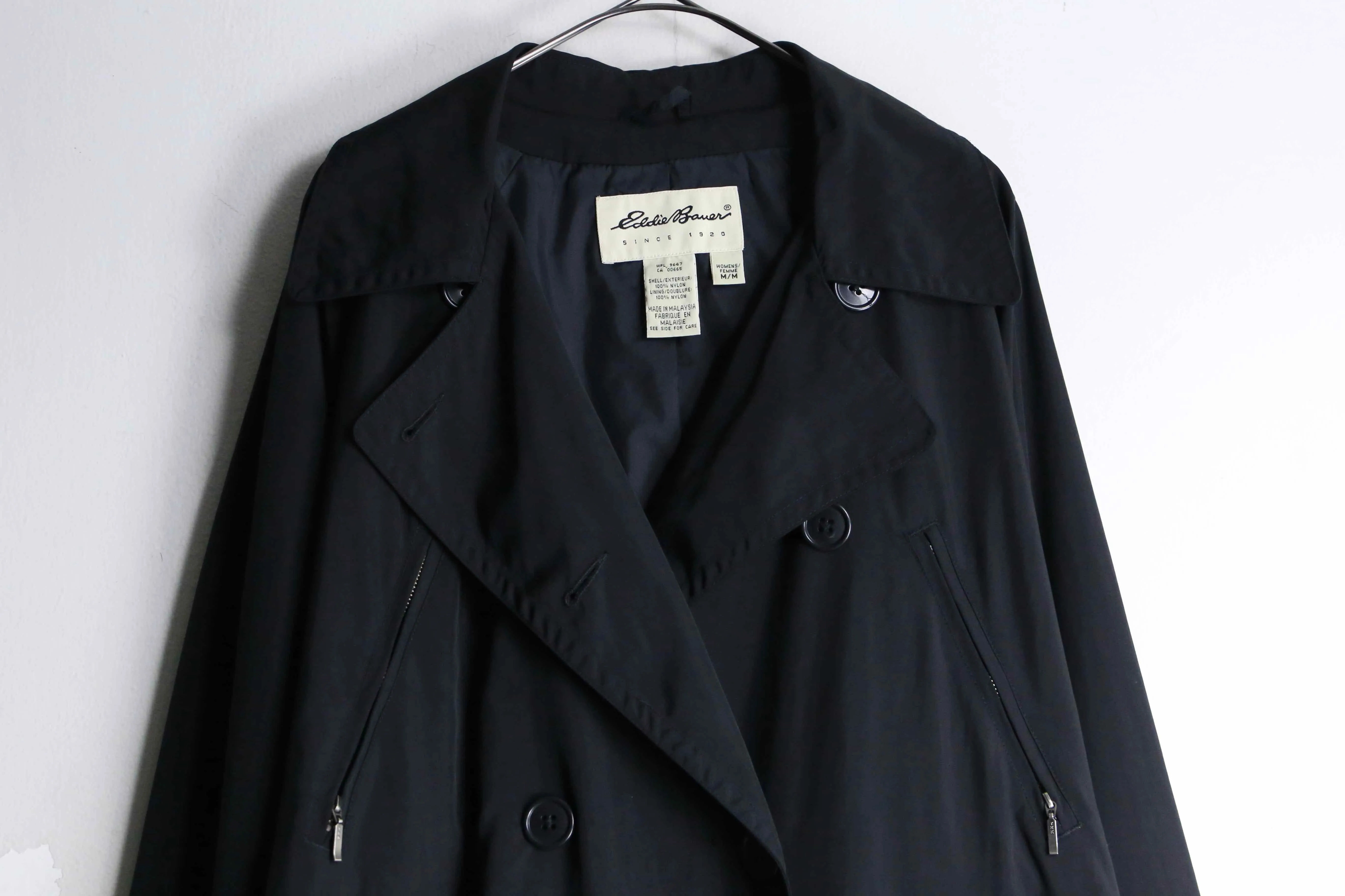 "Eddie Bauer" black color short trench coat