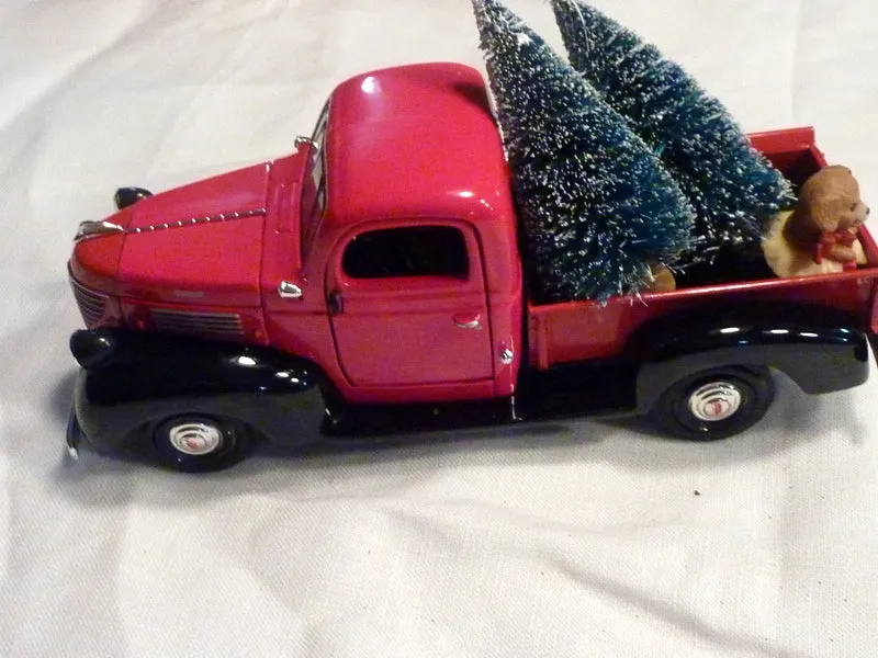 Red and Black Farmhouse Truck, 8 inch Diecast truck decor, Christmas Truck decorations