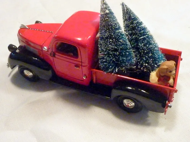 Red and Black Farmhouse Truck, 8 inch Diecast truck decor, Christmas Truck decorations