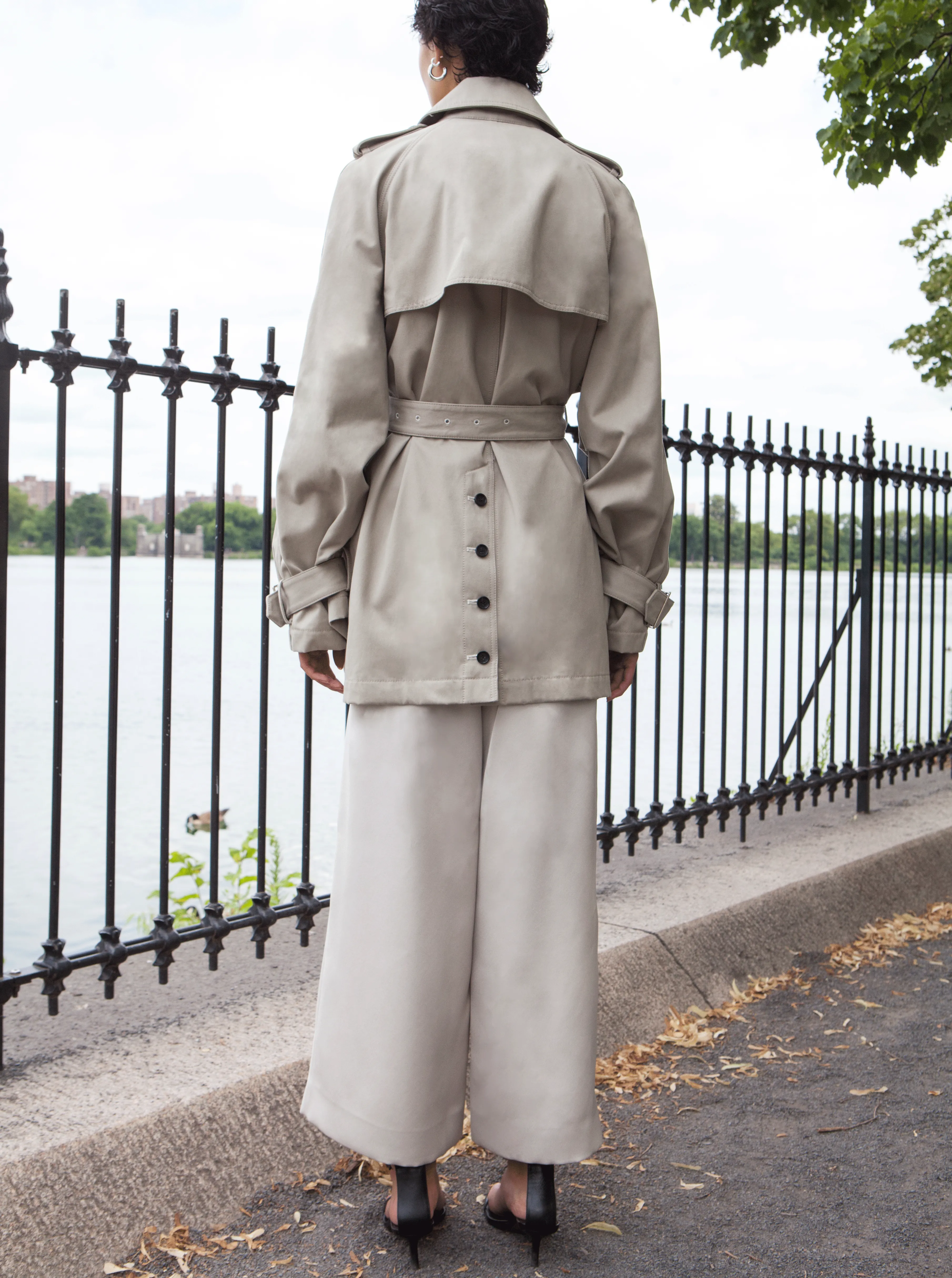 SHORT YORK TRENCH COAT, KHAKI